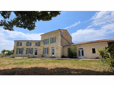 vente maison berson  354m² 12 pièces 735 000€ avec garage