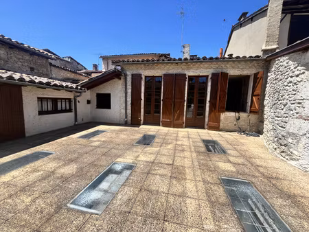 maison de ville 155 m² - terrasse - dépendances