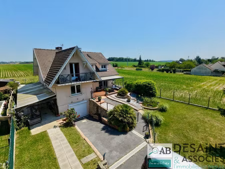 sur les hauteurs de crecy la chapelle  maison individuelle d