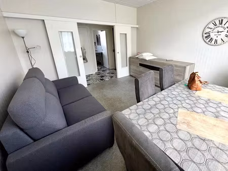 location meublée appartement 2 pièces 43.2 m² à laon (02000)  545 €
