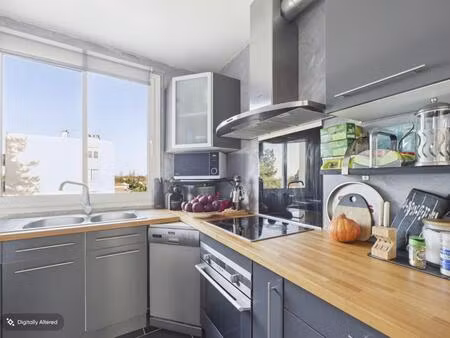 a vendre joli t3 avec parking au calme