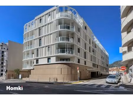 appartement t2 de 44 m2 - terrasse - parking - ascenseur à toulon 83000