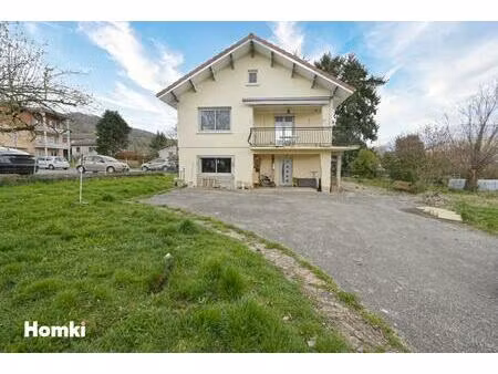 à découvrir sans tarder – maison familiale rénovée avec beaux volumes à vinay