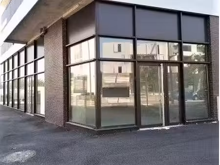 location commerce blagnac 947 m²