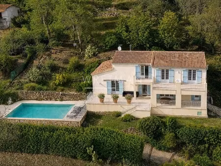 superbe villa avec piscine - tourrettes-sur-loup