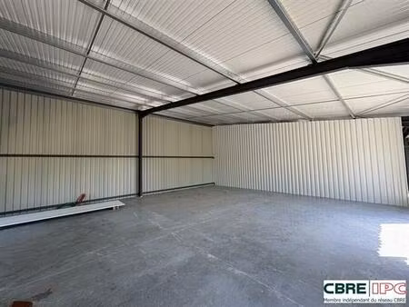 location entrepôt / local d'activités bardos 240 m²