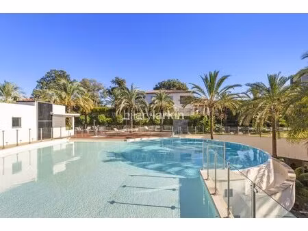 appartement luxueux de deux chambres dans une résidence prestigieuse à cap d’antibes