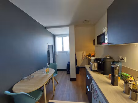 location appartement 2 pièces 27m²