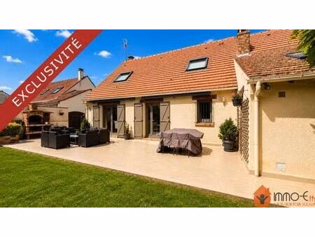 maison de 6 pièces de luxe en vente à isles-lès-villenoy  france