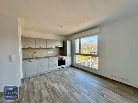 appartement à louer 2 pièces 41 m² - kembs (68) - 850€