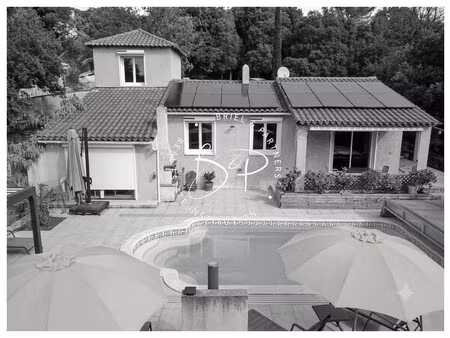 lorgues villa économe en énergie  3/4 chambres avec piscine sur grand terrain boisé à...