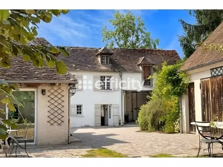 maison 9 pièces - 345 m²