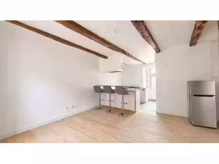 maison de caractère rénovée avec garage et combles aménageables