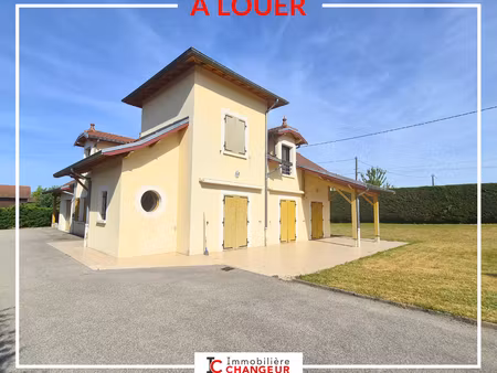 location maison 5 pièces 149m²