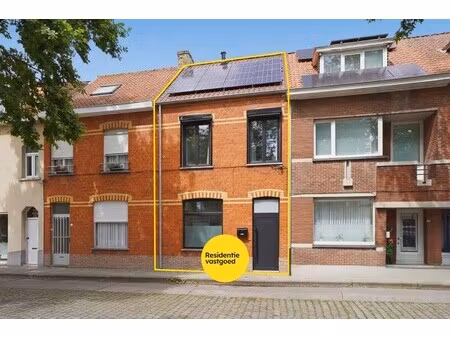 energiezuinige gezinswoning nabij de brugse binnenstad