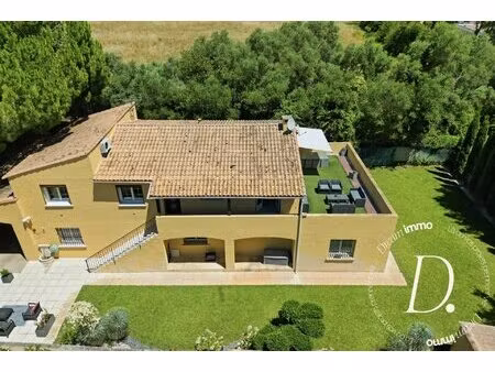 maison 6 pièces  268m² et 708m² de terrain