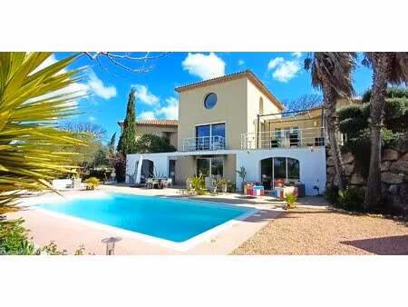 magnifique villa d'architecte d'exception au calme  avec vues panoramiqe