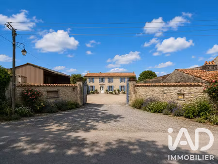 vente maison 5 pièces 215 m² les nouillers (17380)