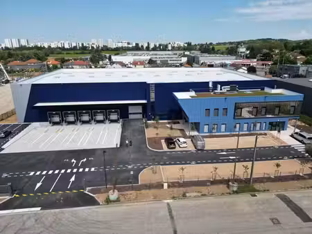 location local d’activités mions 69780 3643m²