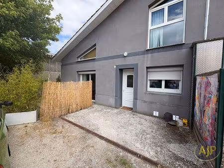 appartement t4 proche commerce