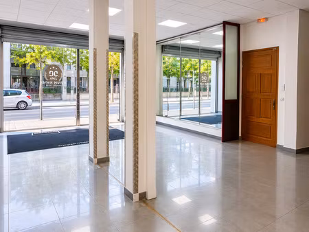 achat local commercial 427m² reims 51100