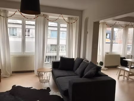 appartement te huur in sint-amandsberg met 2 slaapkamers