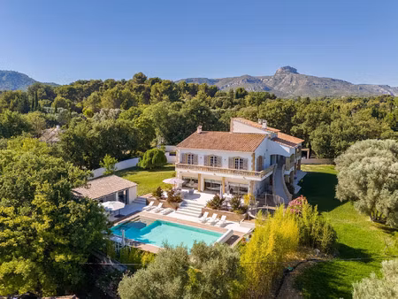vente maison 8 pièces 300 m² aubagne (13400)