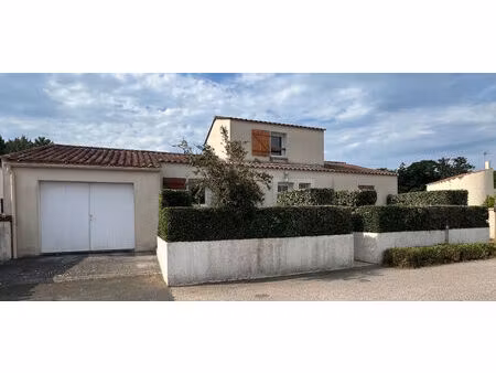 vente maison 4 pièces  76.00m²  longeville