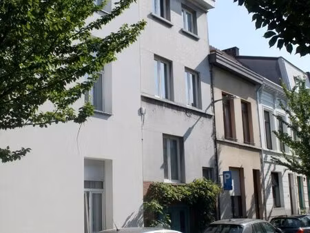 huis te koop in borgerhout met 2 slaapkamers