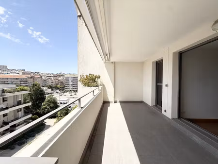 vente appartement 3 pièces 70m2 marseille 8eme (13008) - 398000 € - surface privée