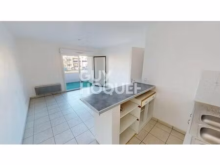 a vendre à canohès  appartement 2 pièces avec terrasse et parking. résidence avec...