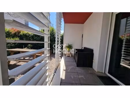 canohes charmant t2 de 43 m² lumineux avec jardin et 2 places de parking fermées.