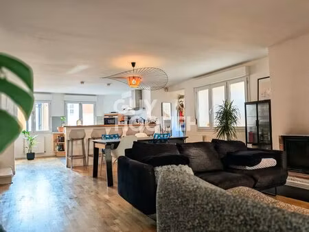 perpignan quartier de la gare  à vendre maison familiale 7 pièces avec terrasse  cour et..