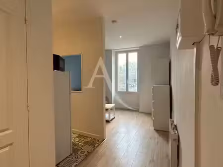 location appartement jonzac 17500 - - surface privée