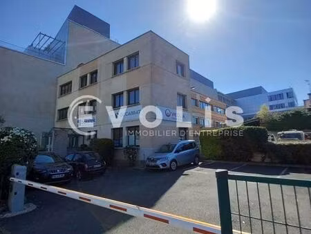 location bureaux 163 m²