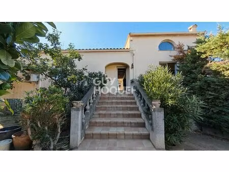 villeneuve de la raho maison familiale  6 pièces sur 1219m² de tereain avec piscine