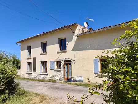 charmante maison au prix exceptionel - entre aulnay-de-saintonge et matha. potentiel de...