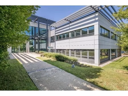 location bureaux 156 m² à 6 009 m²