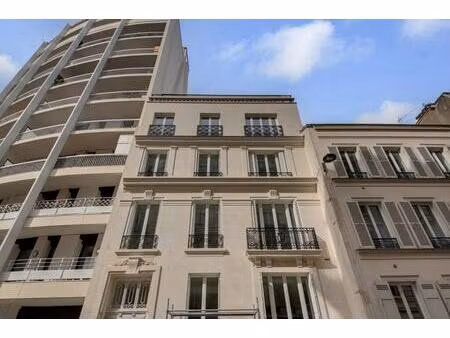 location bureaux 278 m² à 922 m²
