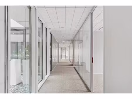 location bureaux 663 m² à 1 355 m²