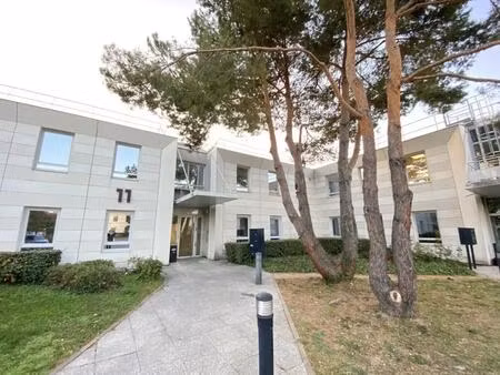 location bureaux 100 m² à 229 m²