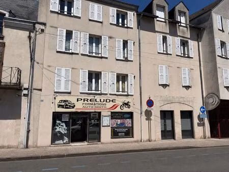 location local commercial 63m² pithiviers 45300