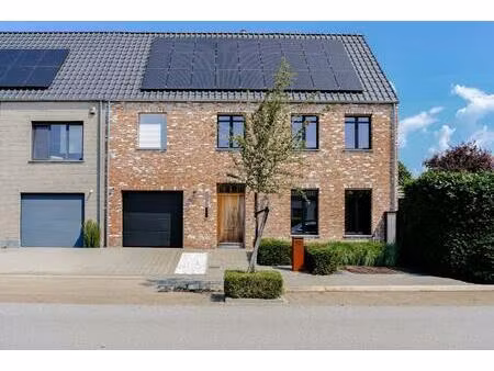 huis te koop in hoogstraten met 3 slaapkamers