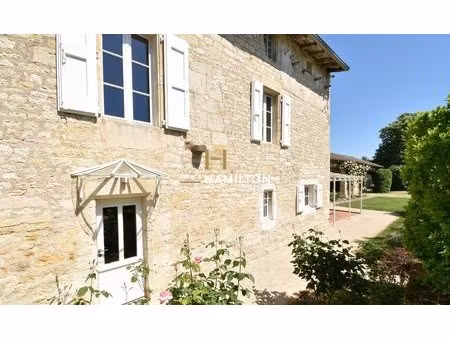 l'art de vivre au calme - elegante propriete renovee proche d'albi