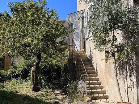grand appartement avec extérieur privatif (figeac)