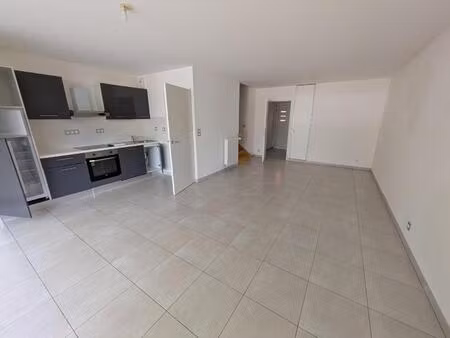 location maison 4 pièces 91m² carquefou 44470