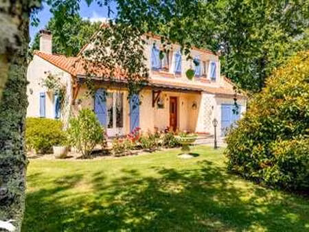 vente maison à la chevrolière (44118) : à vendre / 100m² la chevrolière