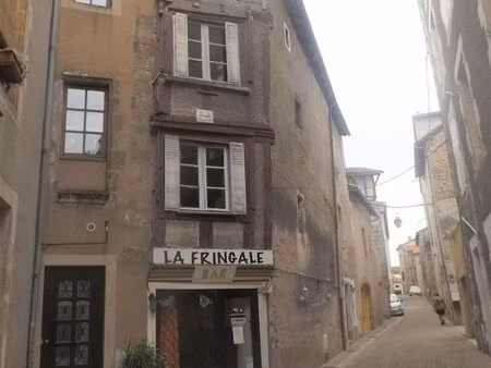 confolens - bar/restaurant - apartments/chambres d'hotes ou maison en centre ville