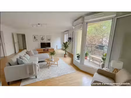 appartement 5 pièces  114 m2 avec parking en plein coeur de garche village