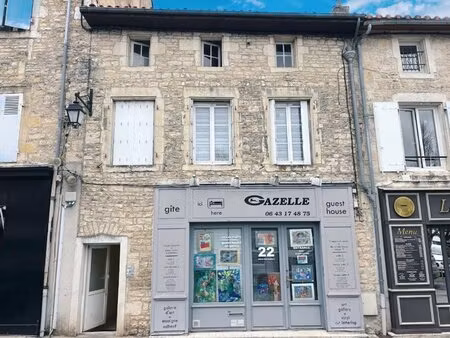 maison avec local commercial et potentiel locatif - centre de ruffec